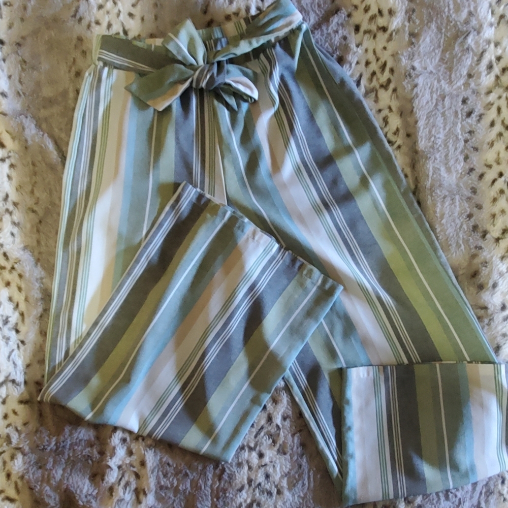 Striped dress pants. VERY COMFORTABLE AND FLOWY